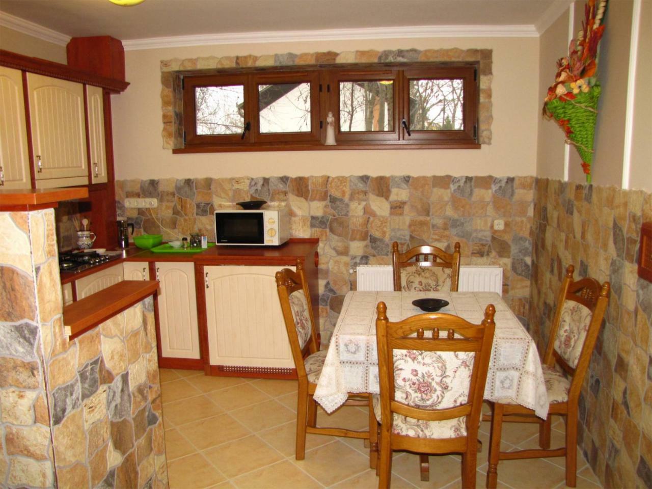 Szegfu Apartman Villa Hajdúszoboszló Екстериор снимка