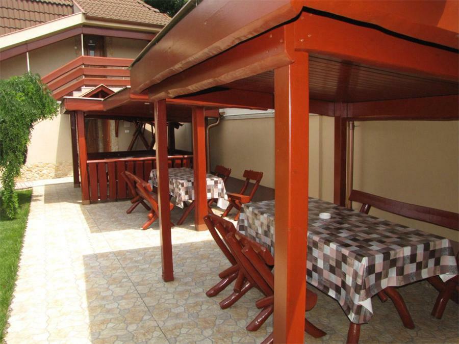 Szegfu Apartman Villa Hajdúszoboszló Екстериор снимка